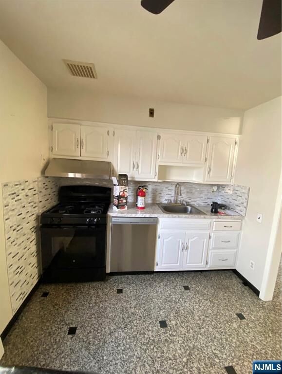 Property Photo:  21 Pine Street 2  NJ 07644 