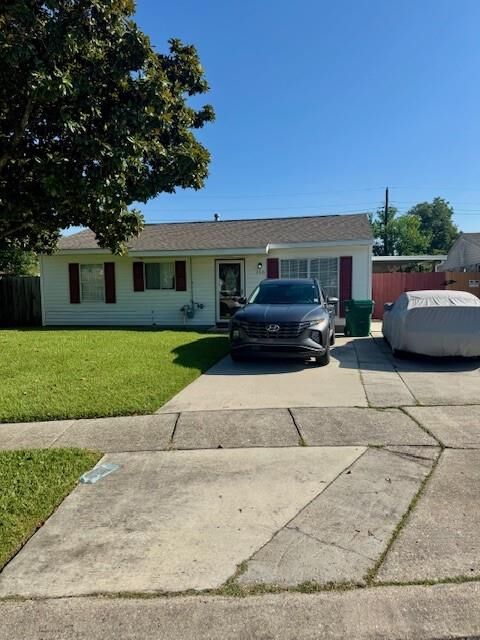 Property Photo: 156 Felicia Drive LA 70094