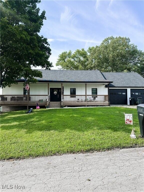 Property Photo: 1780 Candlestick Drive OH 43701