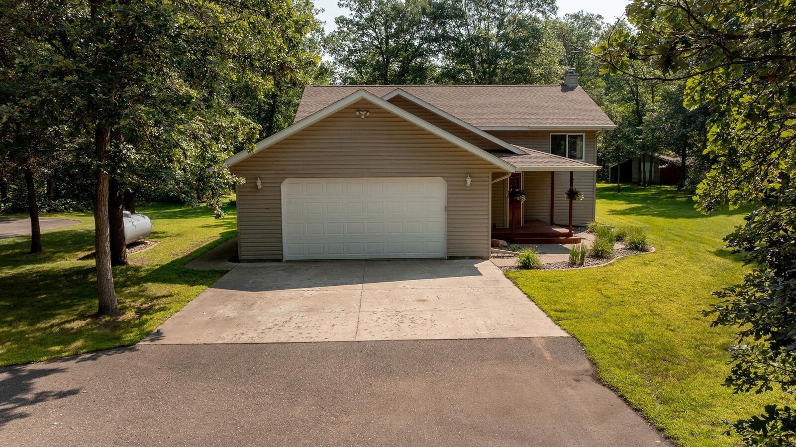 Property Photo:  10228 Crow Wing Heights Drive  MN 56401 