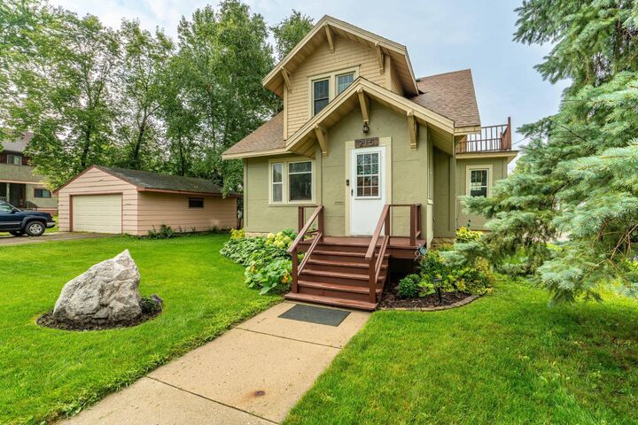 Property Photo:  215 W Alcott Avenue  MN 56537 