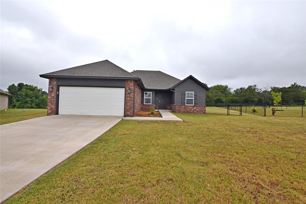 Property Photo: 11675 Split Oak Circle OK 73044
