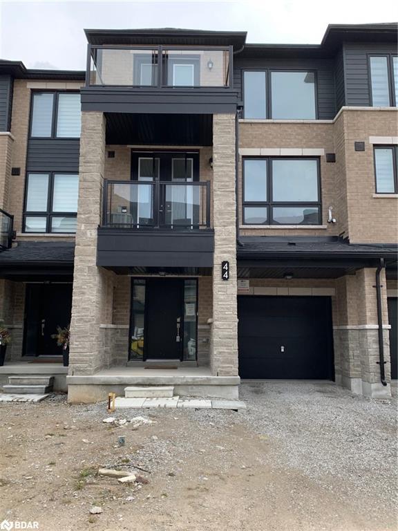 Property Photo:  44 Red Maple Lane Lane  ON L9J 0N7 