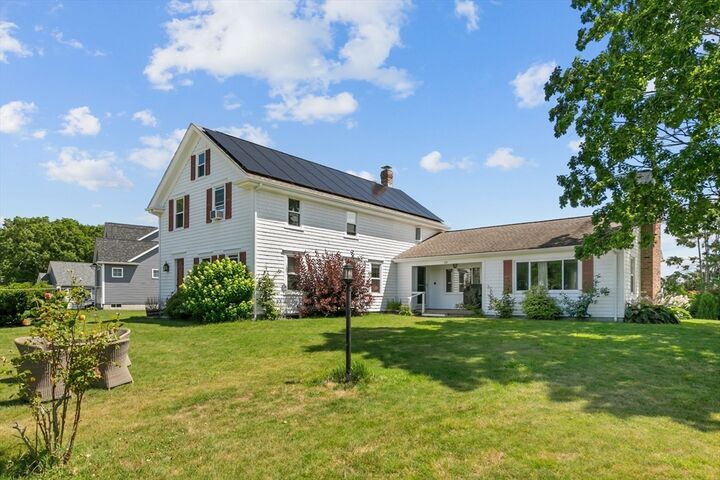 Property Photo:  20 Borden Farm Rd.  RI 02871 