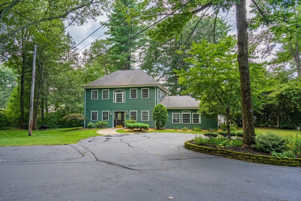 Property Photo:  33 Mountain Brook Rd  MA 01566 