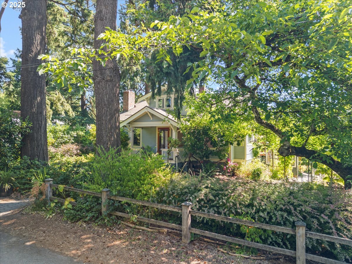 Property Photo: 14210 SE Parmenter Dr OR 97267