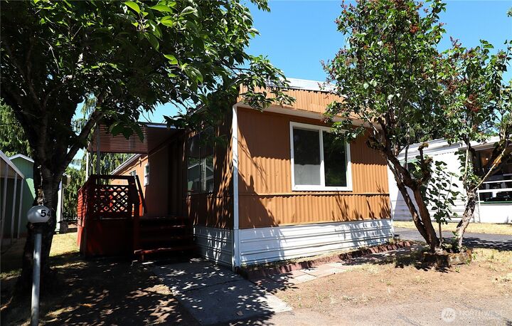 Property Photo: 3921 E 4th Plain Boulevard 54 WA 98661