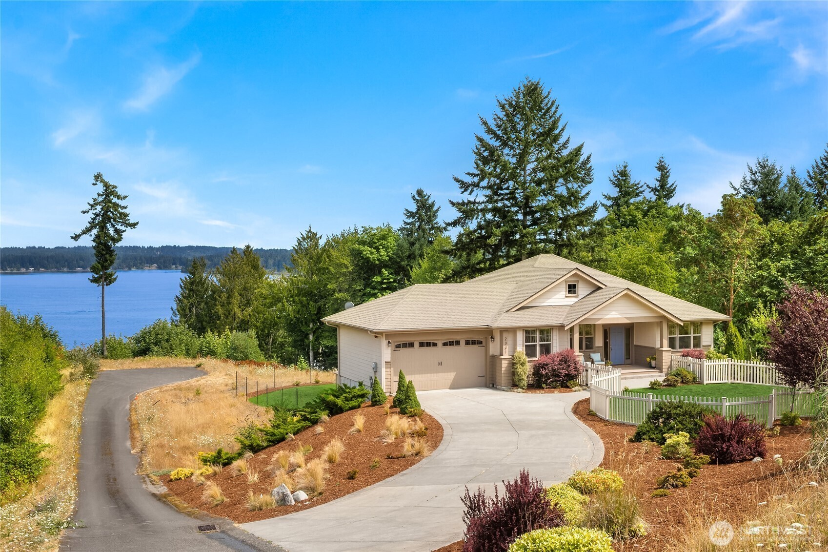 Property Photo: 2331 NE Toscana Way WA 98370