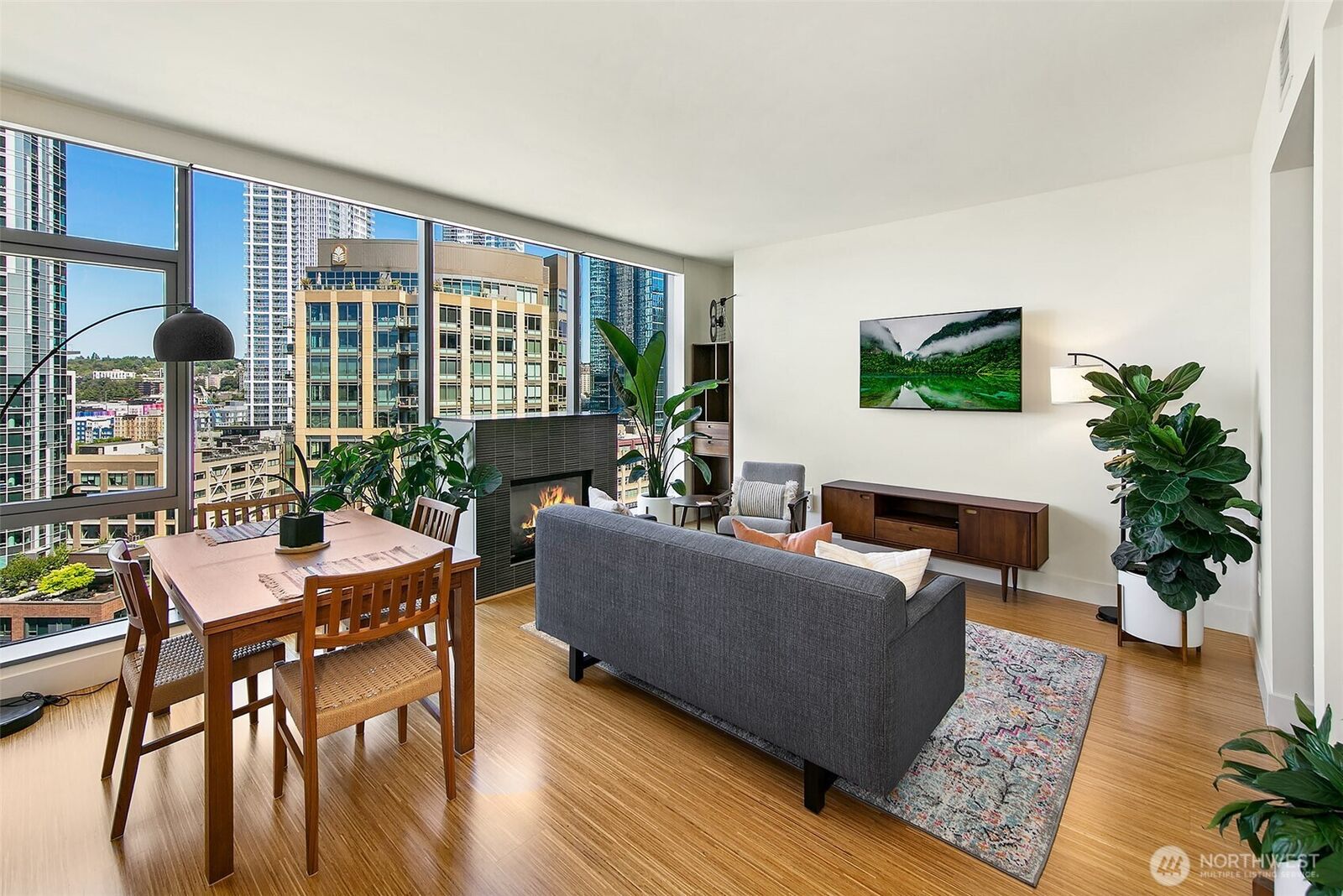 Property Photo:  820  Blanchard Street 1504  WA 98121 