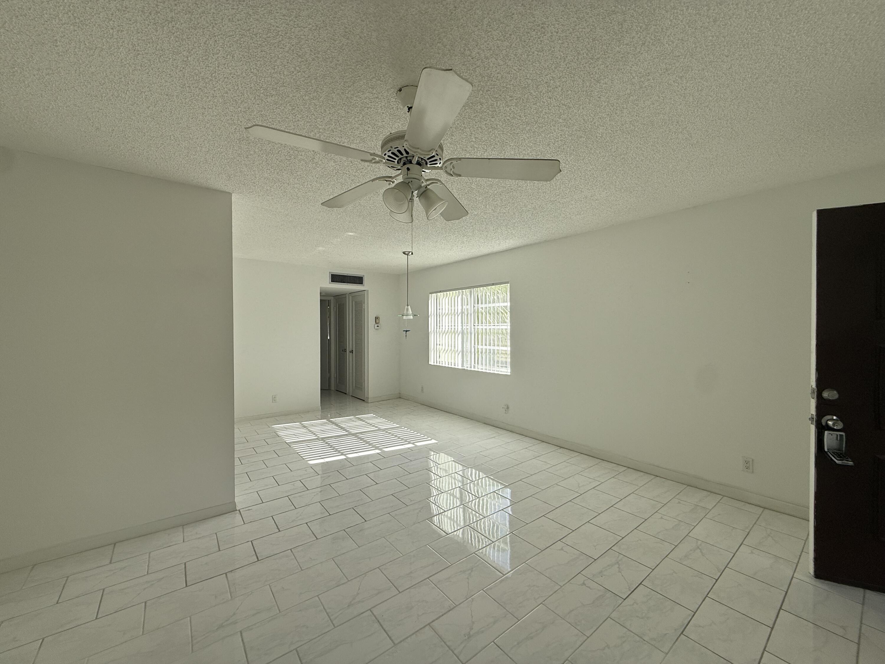 Property Photo: 602 Flanders M FL 33484