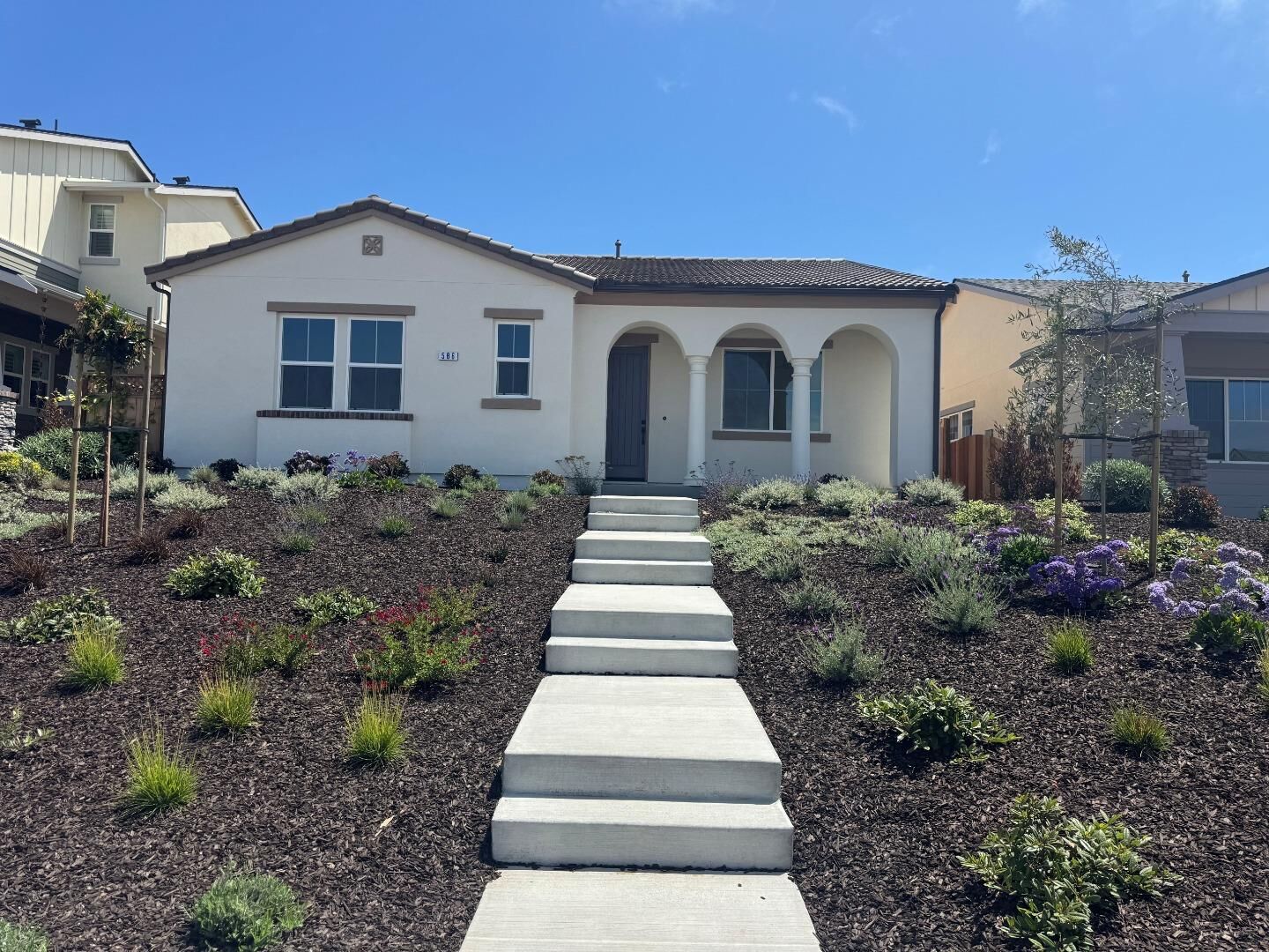Property Photo: 593 Santa Ynez Way CA 93933