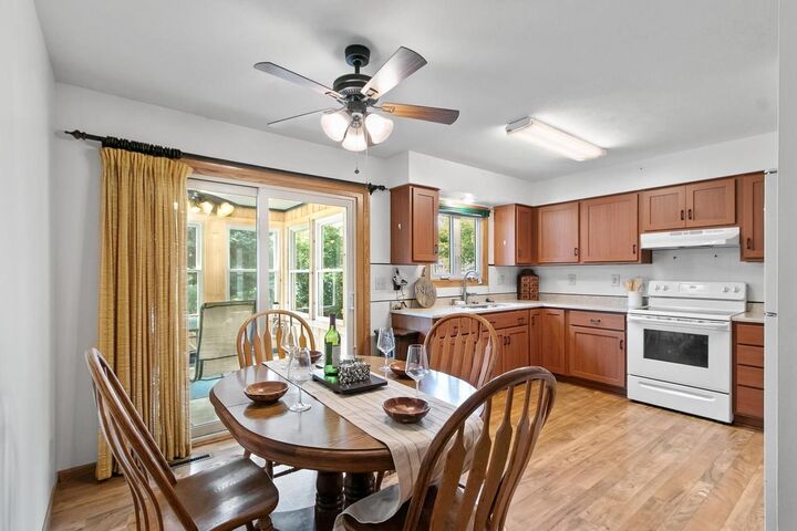 Property Photo:  1131 Salem Drive  WI 53534 