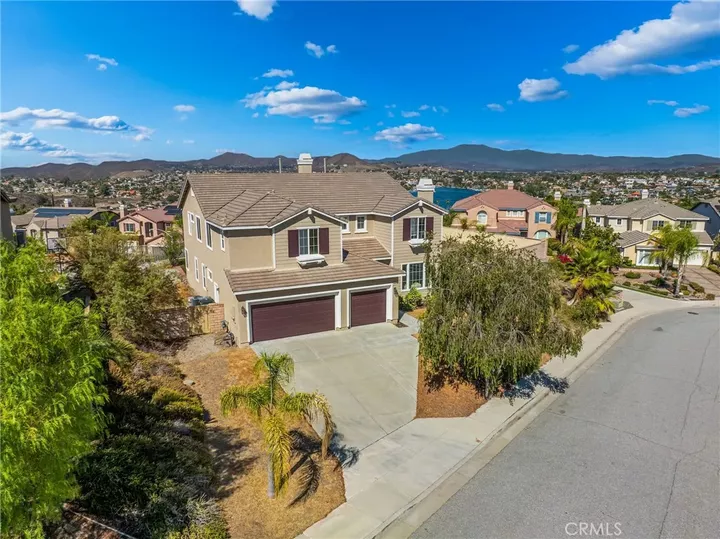 21 Via Palmieki Court  Lake Elsinore CA 92532 photo