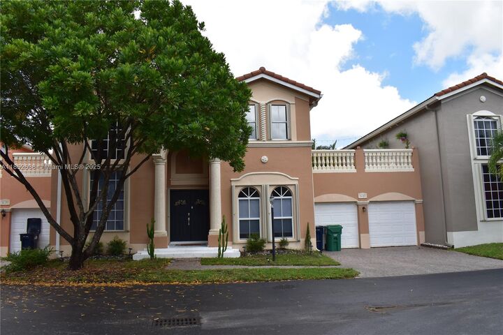 5189 NW 108th Path  Doral FL 33178 photo
