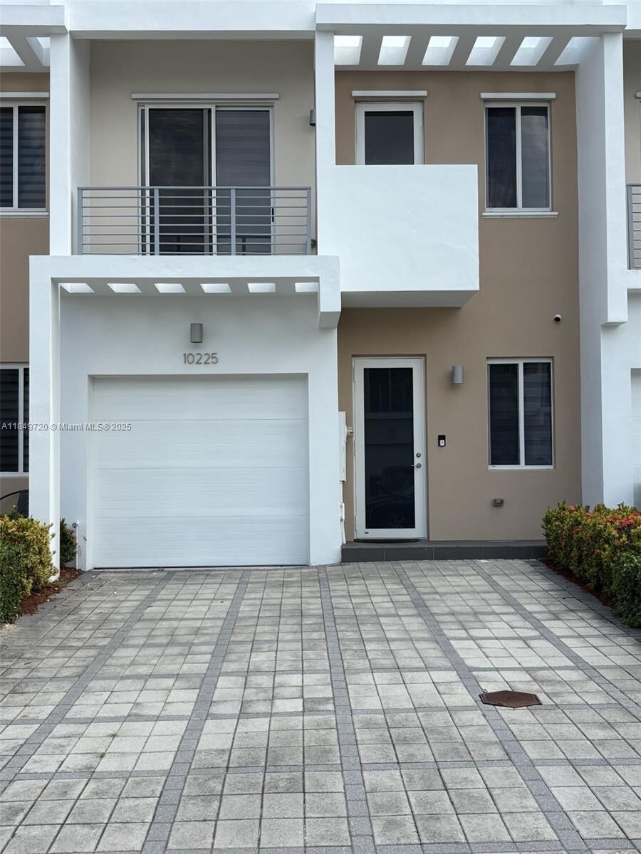 Property Photo:  10225 NW 72nd Ter  FL 33178 
