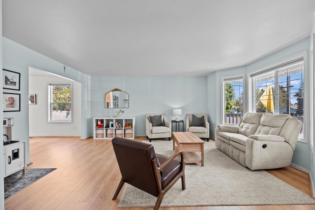 Property Photo:  1626 5th St  WA 99004 