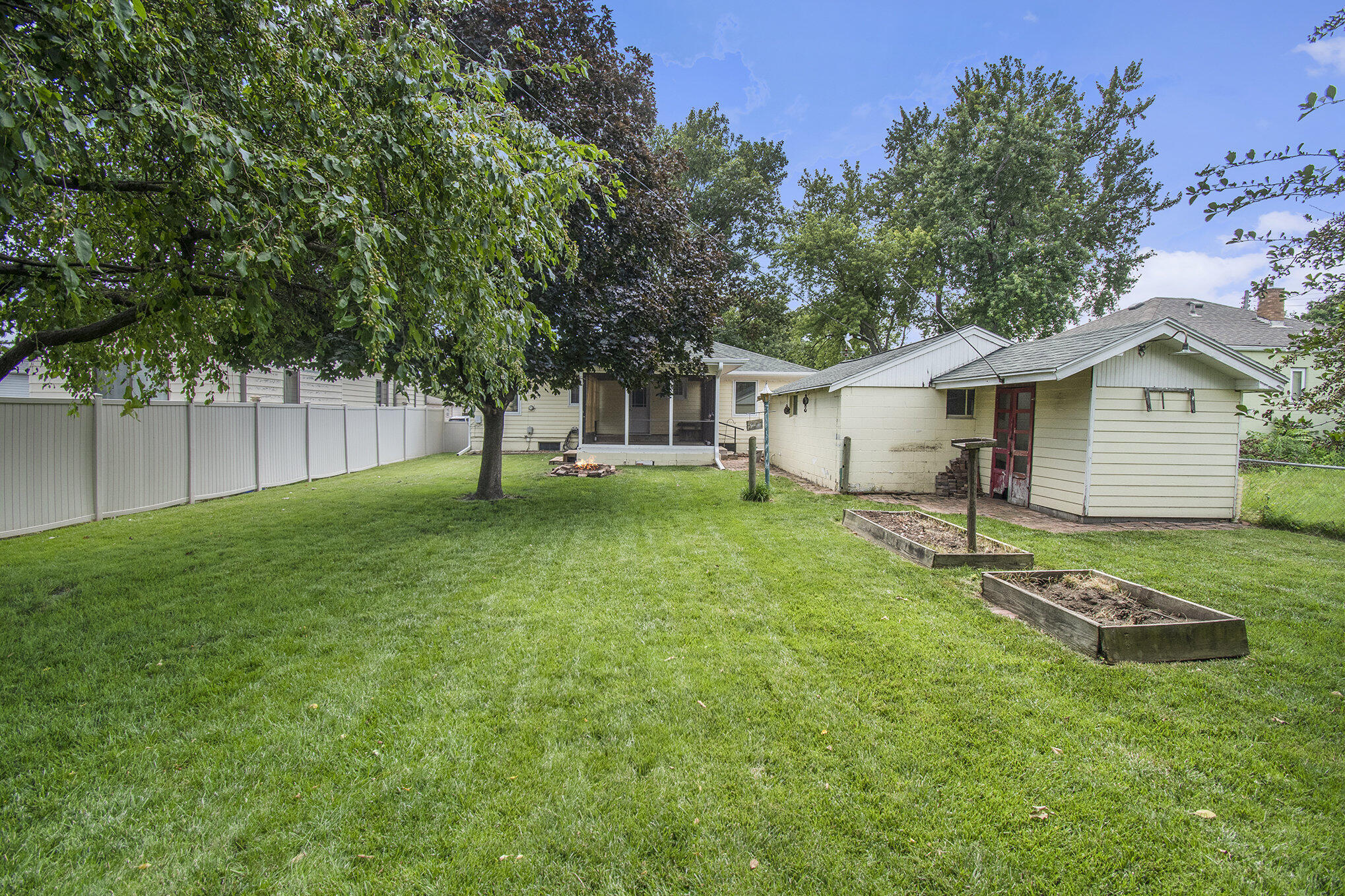 Property Photo: 2124 Avenue M IA 51501
