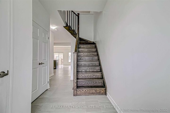 Property Photo:  3 Bradbury Road  ON L8J 0K2 