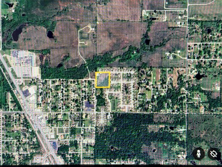 E 137 Place S  Coweta OK 74429 photo