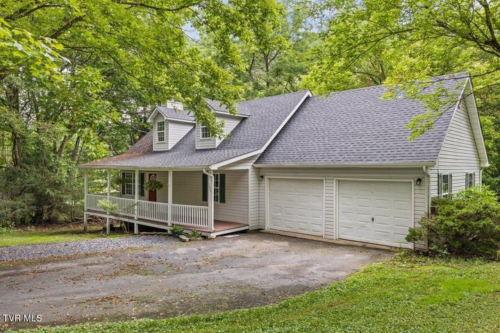 Property Photo: 105 Beech Lane TN 37687