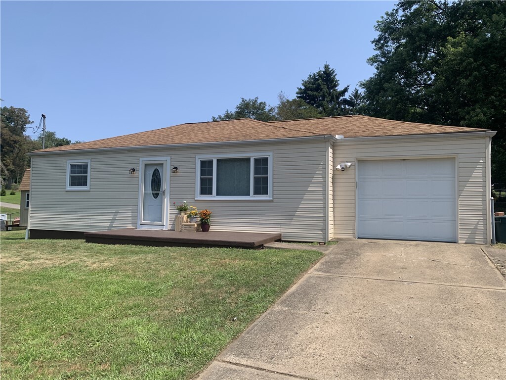 Property Photo:  729 Naysmith Rd  PA 15137 