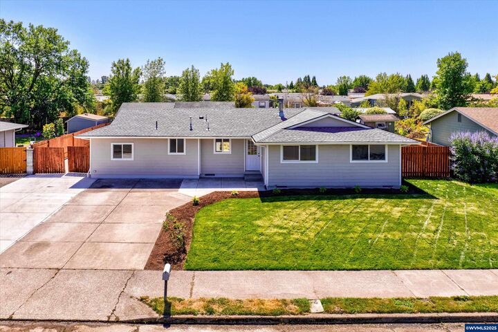450 NE Sherwood Wy  Corvallis OR 97330 photo