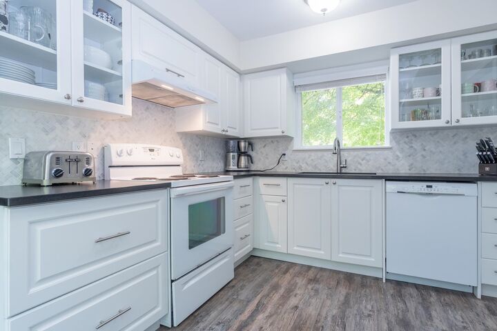 Photo de la propriété:  6229 E Greenside Drive  BC V3S 5M8 