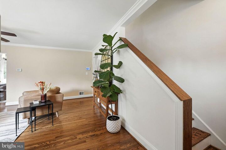 Property Photo: 3807 Taft Avenue VA 22304