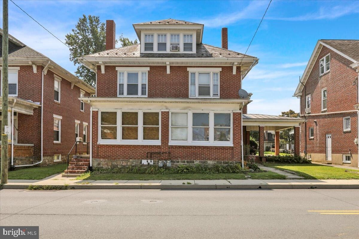 Property Photo:  126-128 E Main Street  PA 19522 