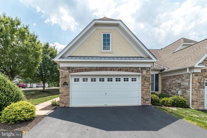 Property Photo: 308 Melbourne Way PA 18964