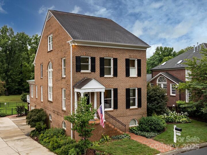 Property Photo: 1415 Myers Park Drive NC 28207