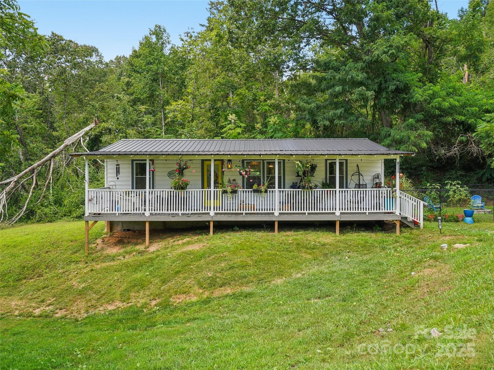 Property Photo: 16 Collins Mountain Drive NC 28804