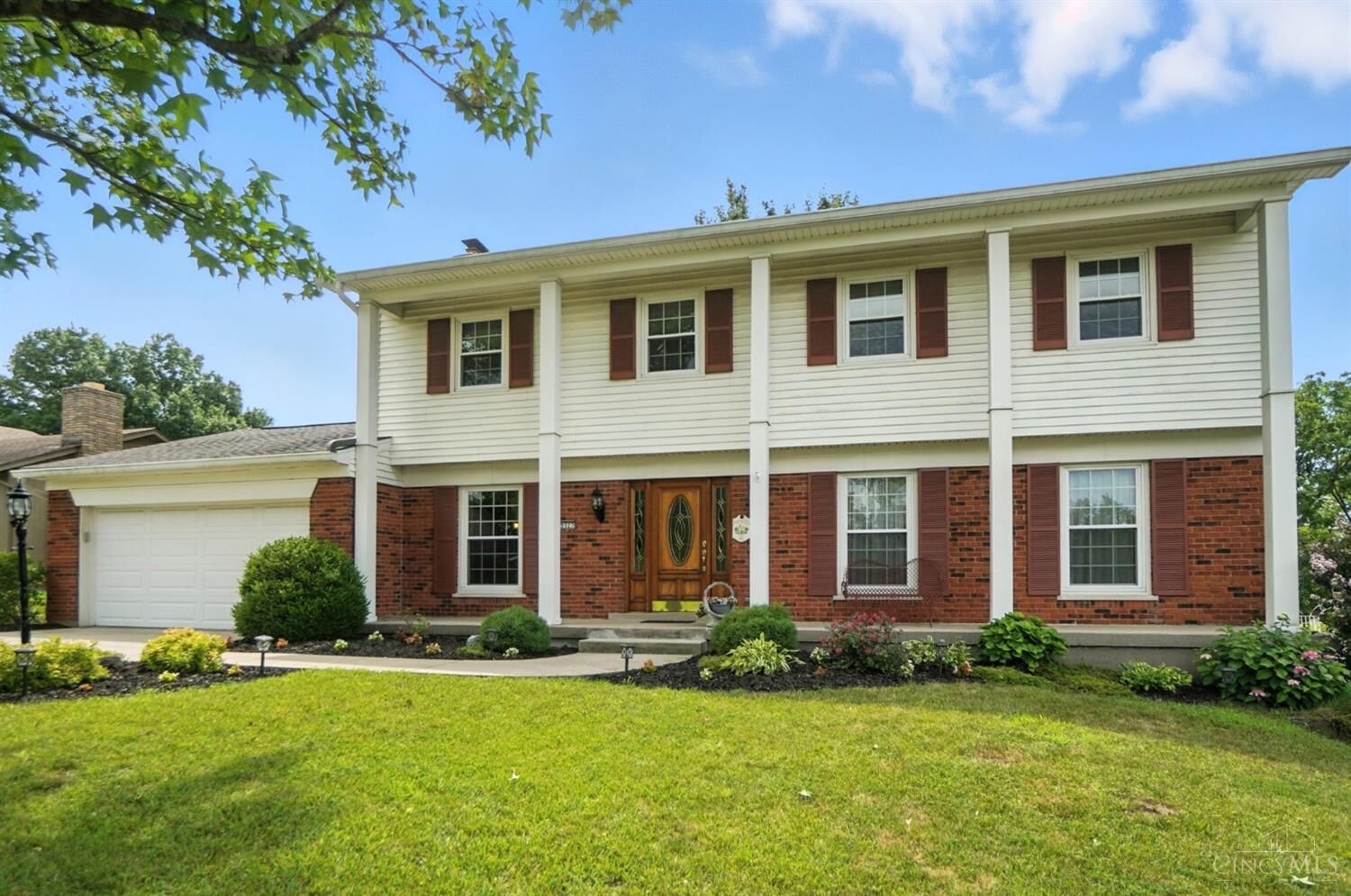 Property Photo:  5527 Seville Court  OH 45247 