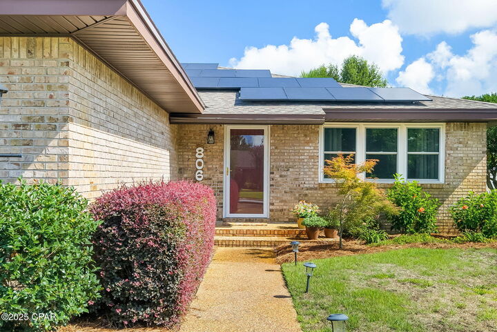 Property Photo:  806 S Longwood Circle  FL 32405 