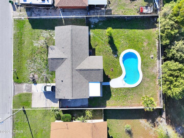 Property Photo: 5031 Park Street FL 32404