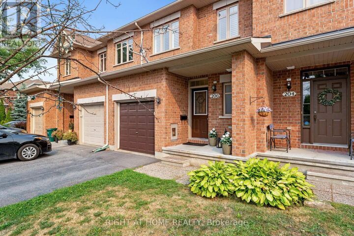 Property Photo: 206 Calaveras Avenue ON K2J 5K5