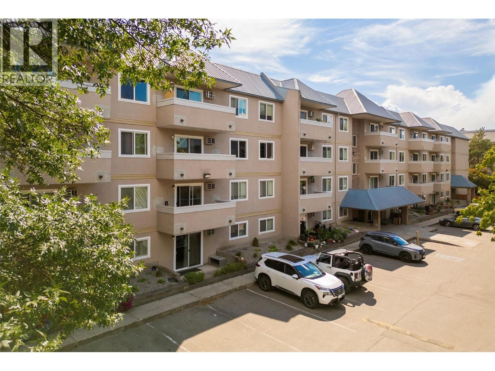 Property Photo:  3180 De Montreuil Court 407  BC V1W 3W4 