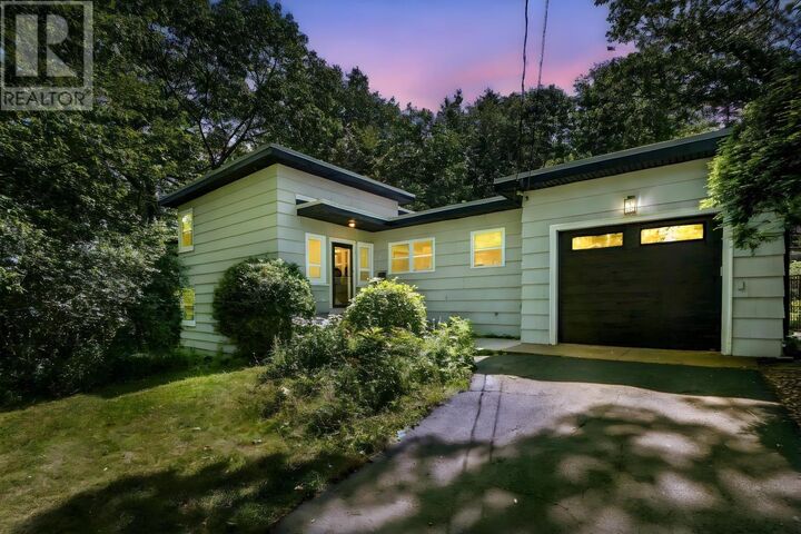 Photo de la propriété:  1 Wagner Avenue  NS B3M 2H9 