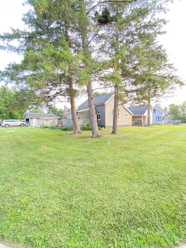 Property Photo:  108 North Oregon Street  WI 54452 