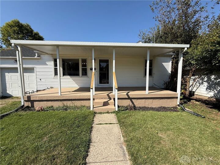 Property Photo: 1033 Victoria Avenue OH 45324