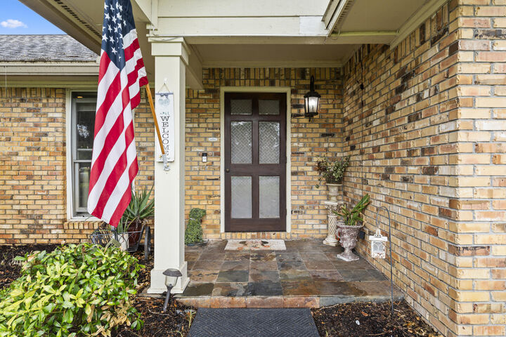 Property Photo: 2844 Longleaf Road FL 32405