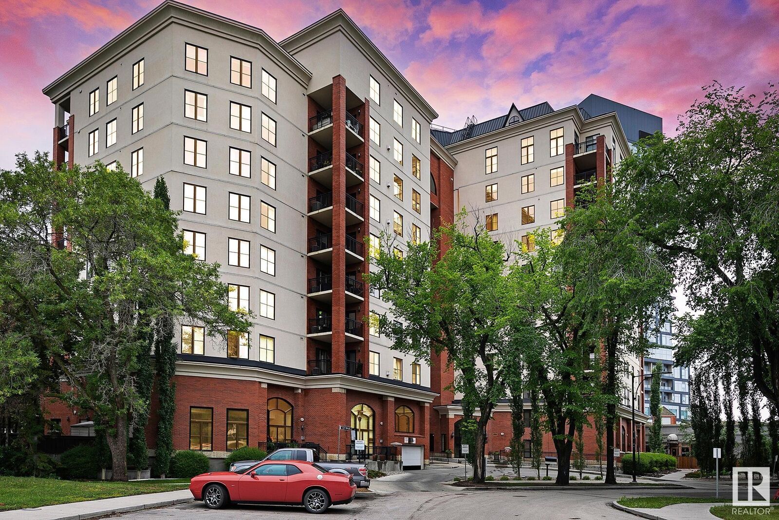 Property Photo:  10108 125 Street NW 903  AB T5N 4B6 