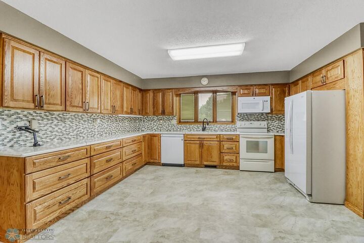 Property Photo: 4122 40th Avenue S MN 56560