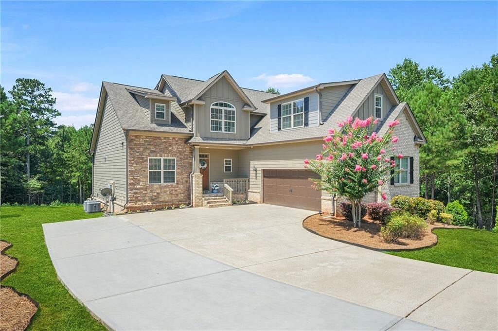 Property Photo:  205 Calvery Way  GA 30252 