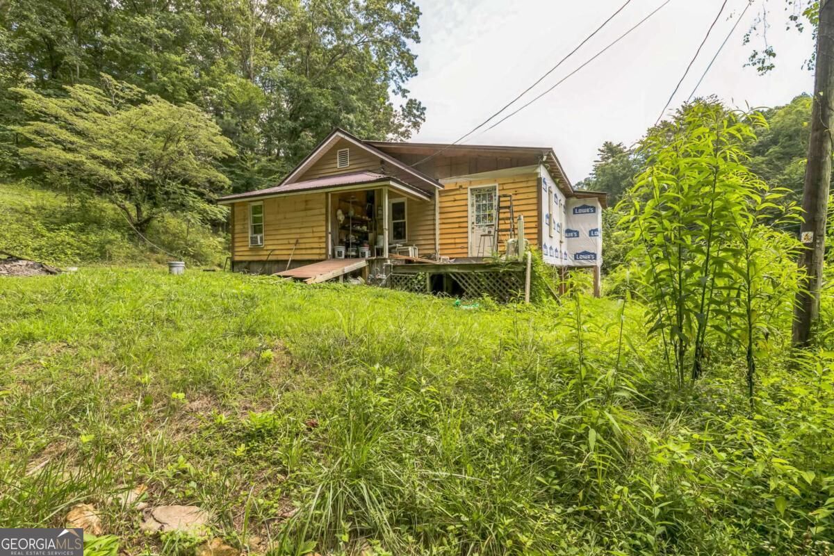 Property Photo:  122 Walker Valley Lane  GA 30540 