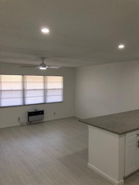 Property Photo:  261 Newport P 0  FL 33442 