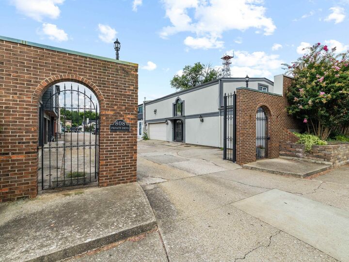 Property Photo:  808 Frederica Street  KY 42301 