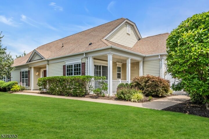 106 Stone Manor Dr  Franklin Twp. NJ 08873 photo