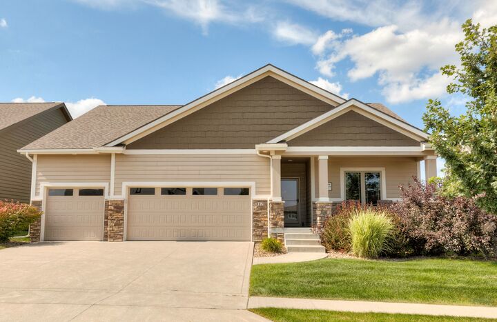 312 NE Pinehurst Circle  Ankeny IA 50021 photo