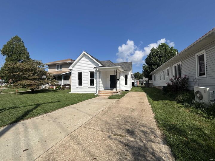 Property Photo: 1708 Washington Avenue IN 47591